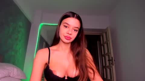 Snapshot of miss_medyson chatting on February 20, 2025, 8:17 am miss_medyson online show from February 20, 2025, 8:17 am