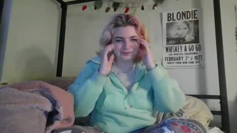 Snapshot of miss_miseryxo chatting on April 24, 2026, 10:07 am bri online show from April 24, 2026, 10:07 am
