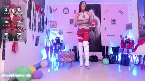 Miss Nicole online show from October 17, 2025, 1:46 pm