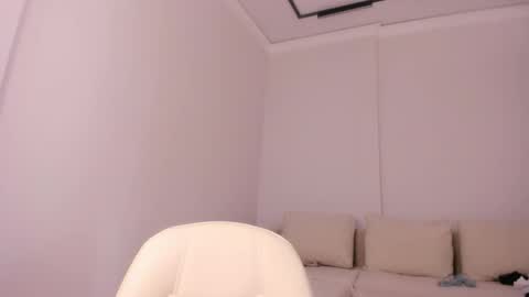 Snapshot of miss_shine_ chatting on September 15, 2025, 5:51 am Miss shine online show from September 15, 2025, 5:51 am
