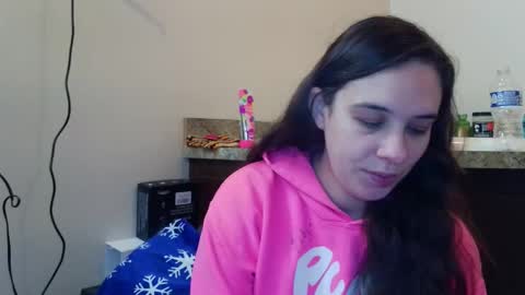 Snapshot of miss_sunshine01 chatting on December 3, 2025, 4:38 pm Bella online show from December 3, 2025, 4:38 pm