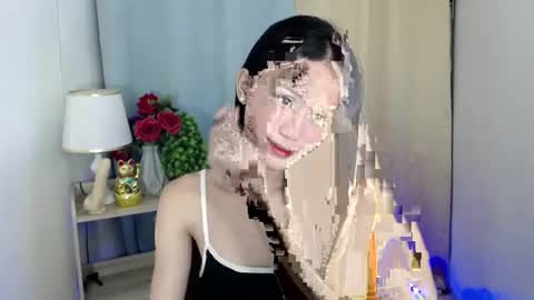 Snapshot of miss_sunshinex chatting on January 19, 2025, 1:32 am Shine online show from January 19, 2025, 1:32 am