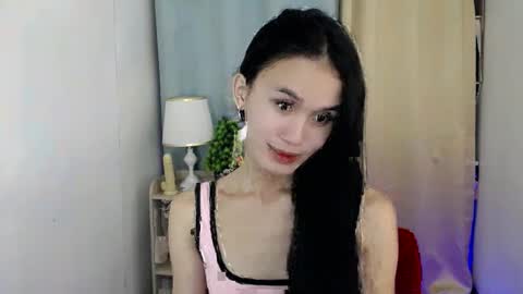 Snapshot of miss_sunshinex chatting on January 27, 2025, 7:03 am Shine online show from January 27, 2025, 7:03 am