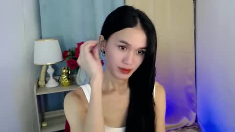 Snapshot of miss_sunshinex chatting on February 7, 2025, 6:56 am Shine online show from February 7, 2025, 6:56 am