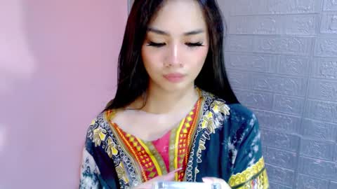 Snapshot of miss_sweety_17 chatting on January 10, 2025, 4:54 am Jean Marie online show from January 10, 2025, 4:54 am