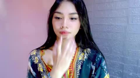 Snapshot of miss_sweety_17 chatting on January 15, 2025, 5:08 am Jean Marie online show from January 15, 2025, 5:08 am