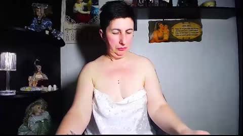 Snapshot of miss_tasha_kom chatting on February 21, 2026, 5:25 pm miss_tasha_kom online show from February 21, 2026, 5:25 pm