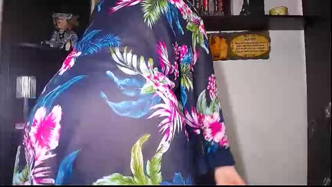 Snapshot of miss_tasha_kom chatting on February 28, 2026, 8:26 am miss_tasha_kom online show from February 28, 2026, 8:26 am