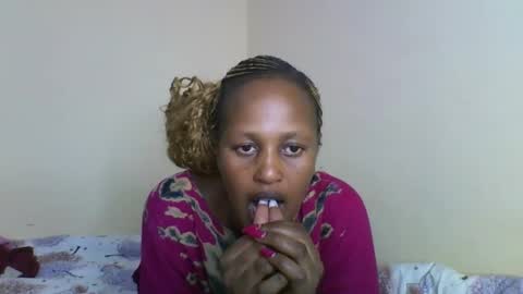 miss_vall online show from March 13, 2026, 6:47 pm