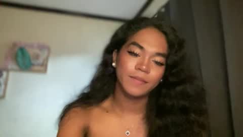 miss_veron_xoxo online show from March 12, 2026, 6:19 am