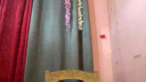 miss_veron_xoxo online show from March 30, 2026, 1:28 am