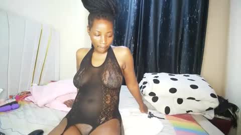 Snapshot of miss_worldfire chatting on March 19, 2026, 5:44 am miss_worldfire online show from March 19, 2026, 5:44 am