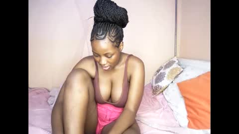 Snapshot of miss_worldfire chatting on May 25, 2026, 8:26 pm miss_worldfire online show from May 25, 2026, 8:26 pm