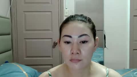 HOT MOMMY ZEPHYR online show from March 2, 2026, 6:36 am