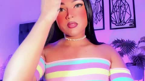 miss_zz online show from December 2, 2025, 6:47 pm