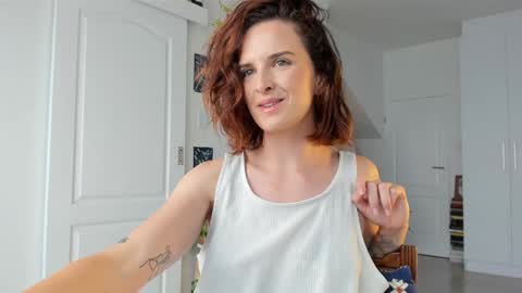 Snapshot of missalexthorn chatting on March 5, 2026, 10:33 am Alexandra Thorn online show from March 5, 2026, 10:33 am