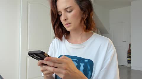 Snapshot of missalexthorn chatting on March 17, 2026, 10:29 am Alexandra Thorn online show from March 17, 2026, 10:29 am
