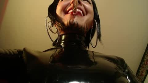 Anarkitten  online show from April 15, 2026, 9:15 pm