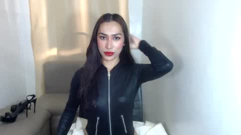 Snapshot of missangelxxx chatting on June 17, 2026, 8:39 am missangelxxx online show from June 17, 2026, 8:39 am
