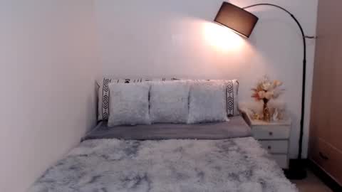 Snapshot of missaubreyfox chatting on December 7, 2024, 3:52 pm Ms. Aubrey Fox online show from December 7, 2024, 3:52 pm