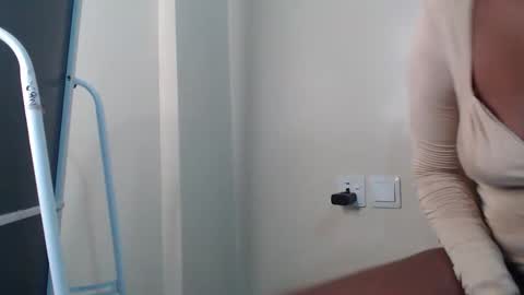 Snapshot of missbeautyke chatting on March 11, 2026, 1:44 am callmebaby online show from March 11, 2026, 1:44 am