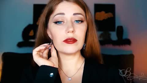 The divine Beverly online show from September 10, 2025, 7:14 pm