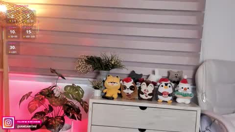 Sara Vanegas online show from November 11, 2025, 12:38 pm