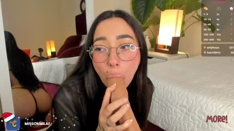 Snapshot of misscamilaf chatting on December 19, 2024, 3:29 am Camila Flores online show from December 19, 2024, 3:29 am