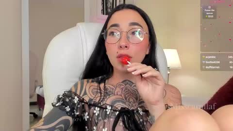 Snapshot of misscamilaf chatting on March 5, 2025, 3:29 am Camila Flores online show from March 5, 2025, 3:29 am