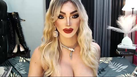 Snapshot of misschannel4sub chatting on February 17, 2025, 1:04 am PRIESTESS CHANNEL online show from February 17, 2025, 1:04 am