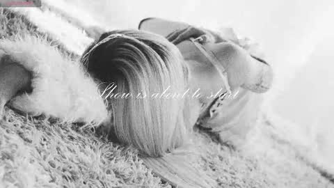 Chloe freelance model Please your thumbs up are important  online show from November 16, 2025, 2:28 am