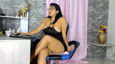 Snapshot of missdeborah20 chatting on October 23, 2025, 12:54 am missdeborah20 online show from October 23, 2025, 12:54 am