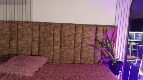 DIONNE online show from March 21, 2026, 11:15 am