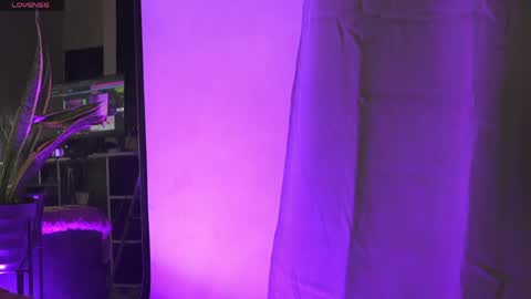 DIONNE online show from April 15, 2026, 11:17 am