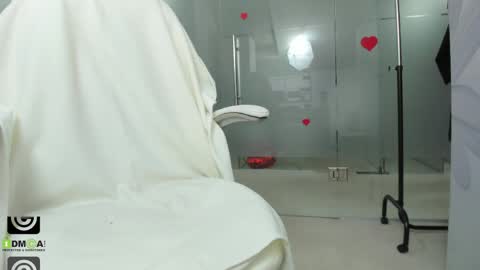 Snapshot of missdominna chatting on April 23, 2026, 2:57 am Miss Domina online show from April 23, 2026, 2:57 am
