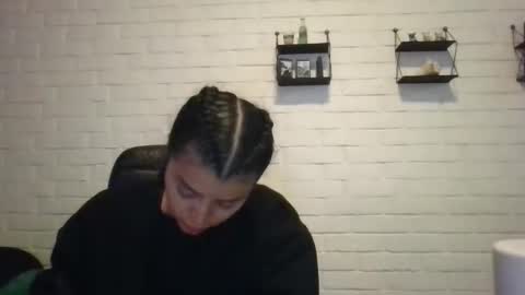 Snapshot of misselii chatting on January 7, 2026, 1:52 am melodie online show from January 7, 2026, 1:52 am