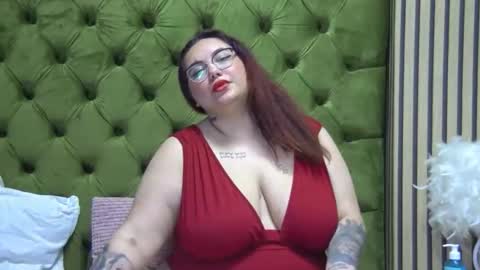 Snapshot of misselisabeth chatting on March 31, 2026, 5:19 am MissElisabeth online show from March 31, 2026, 5:19 am