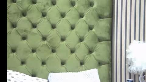 Snapshot of misselisabeth chatting on April 26, 2026, 9:29 am MissElisabeth online show from April 26, 2026, 9:29 am