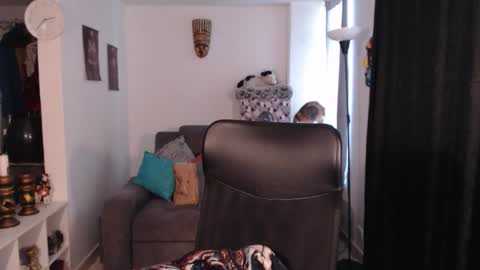 Snapshot of missemilie1 chatting on February 5, 2026, 2:22 pm Emilie Diaz online show from February 5, 2026, 2:22 pm