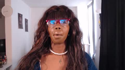 Snapshot of missemilie1 chatting on February 15, 2026, 8:16 pm Emilie Diaz online show from February 15, 2026, 8:16 pm