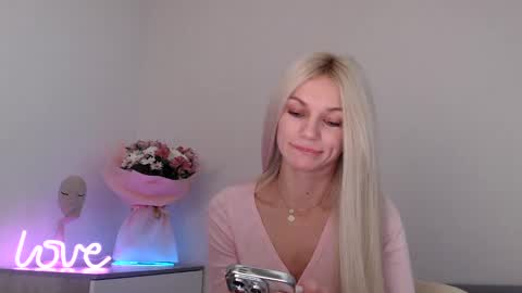 EMMA online show from December 23, 2024, 2:07 pm