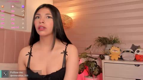 Snapshot of missesmeralda chatting on October 10, 2025, 9:58 pm Julieta Arboleda but i like call me esme online show from October 10, 2025, 9:58 pm