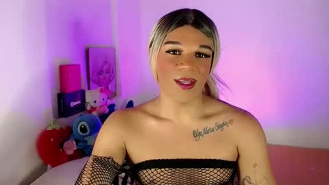 Fer online show from May 15, 2026, 11:23 pm