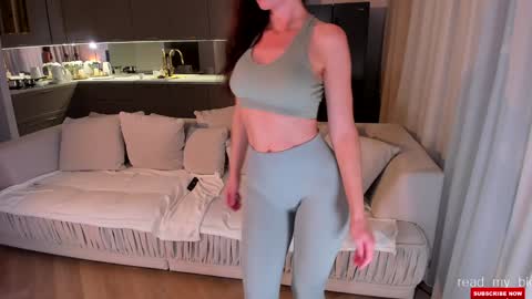 Snapshot of missflowersbloom chatting on November 18, 2025, 9:03 am Lauren online show from November 18, 2025, 9:03 am