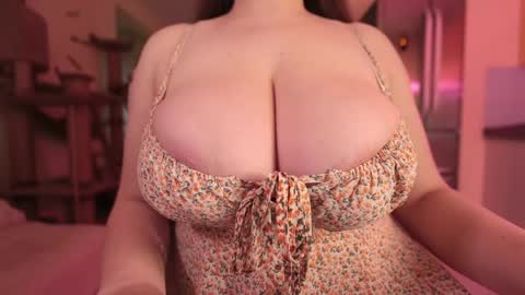 Snapshot of missfreyaxxx chatting on March 25, 2026, 9:04 am MissFreyaXXX online show from March 25, 2026, 9:04 am