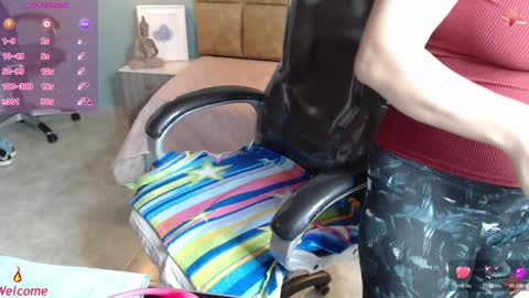 Snapshot of missgomezz_ chatting on January 28, 2025, 3:36 am Maria Gomezz online show from January 28, 2025, 3:36 am