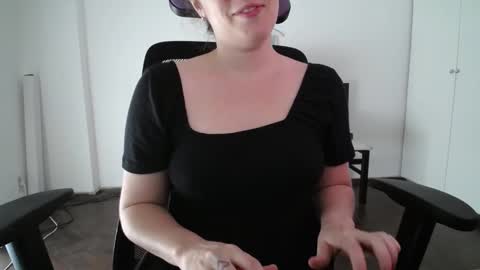 Ivana online show from February 21, 2025, 5:42 pm