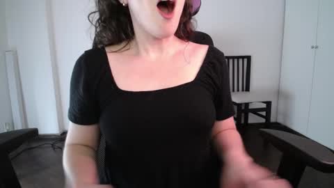 Ivana online show from March 7, 2025, 9:27 pm