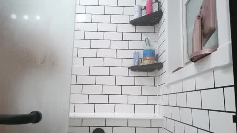 Snapshot of missjuulz chatting on December 17, 2025, 12:49 am Juulz online show from December 17, 2025, 12:49 am