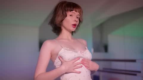 Snapshot of misska__ chatting on November 25, 2025, 1:55 pm BONYA online show from November 25, 2025, 1:55 pm